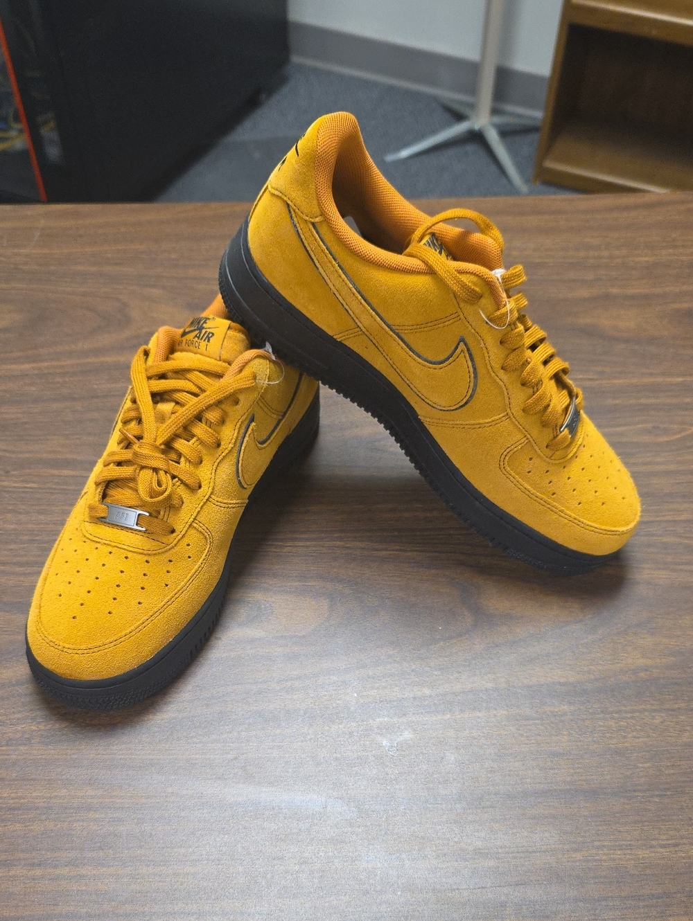 Nike Air Force 1 Low '07 LV8 Desert Ochre Black Size Men's 9 HQ1966-700 New